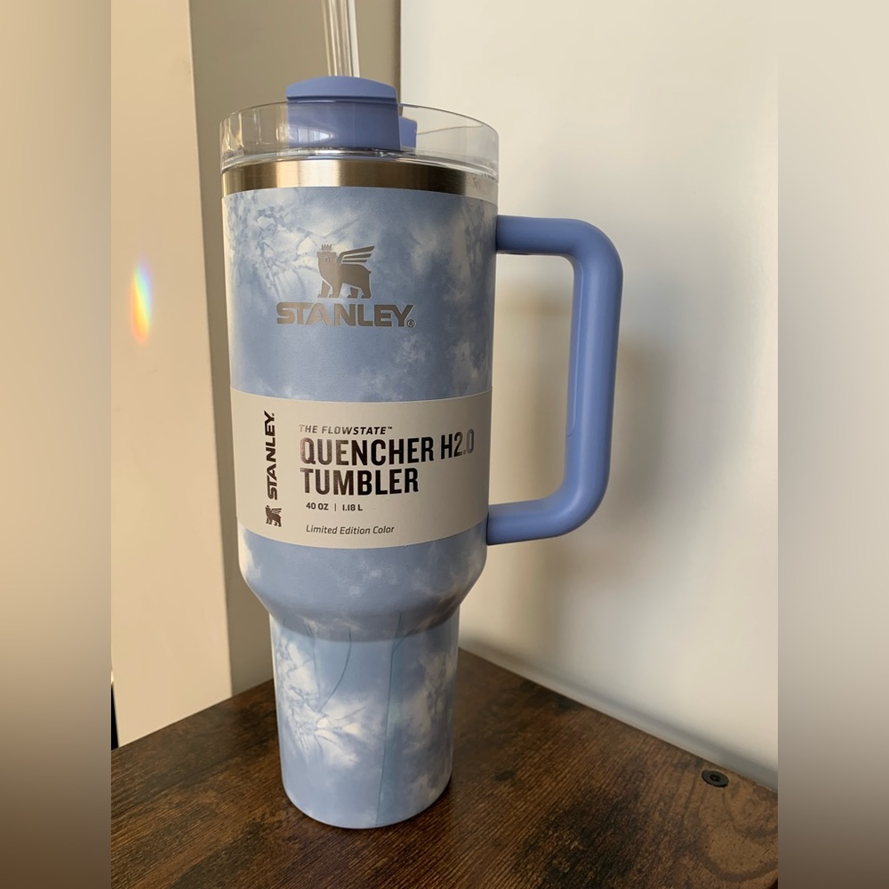 🇺🇸 Stanley x Target Exclusive Blue Tie Dye 40oz tumbler